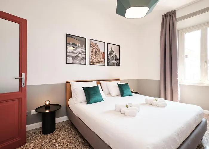 Elegant Apartment With View Of Castel Sant\'Angelo